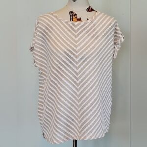 𝅺emma JAMES tan and white striped short sleeve top size Large